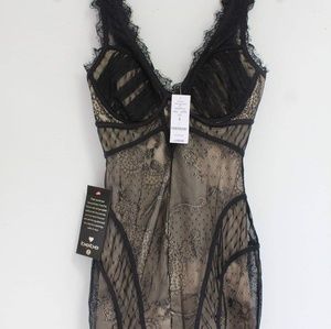 Bebe lace vneck dress